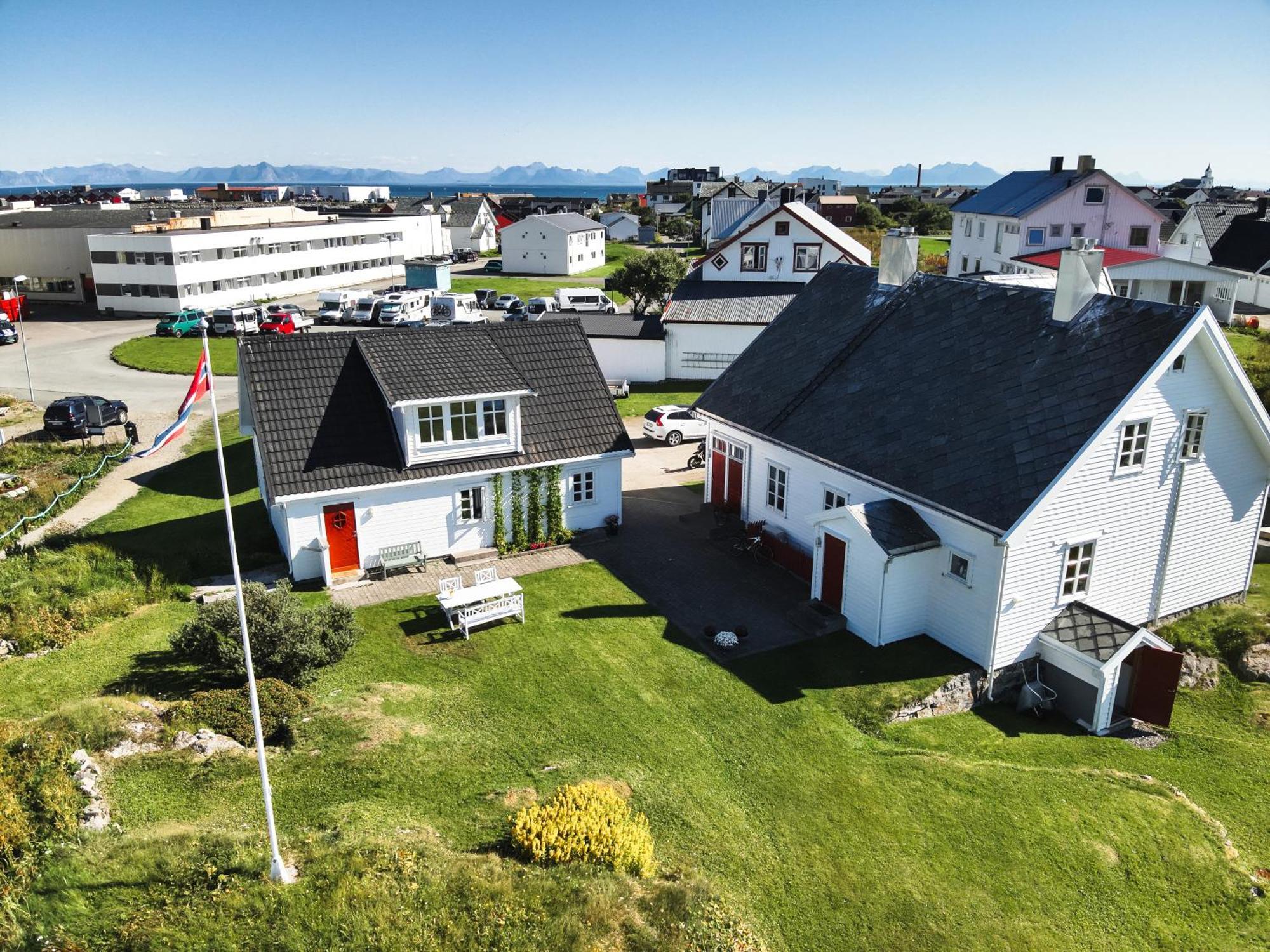 Den Gamle Fyrmesterboligen Andenes Exterior foto
